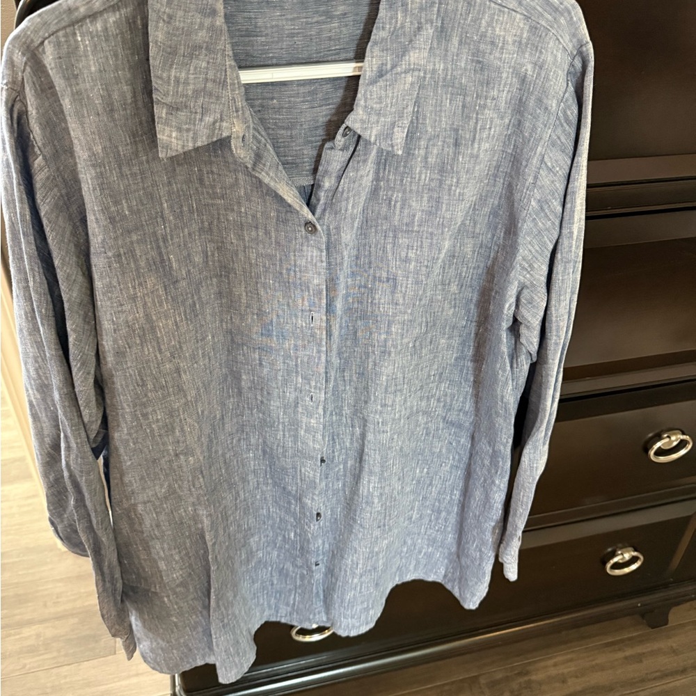Eileen Fisher Light Blue Casual Button Down Shirt